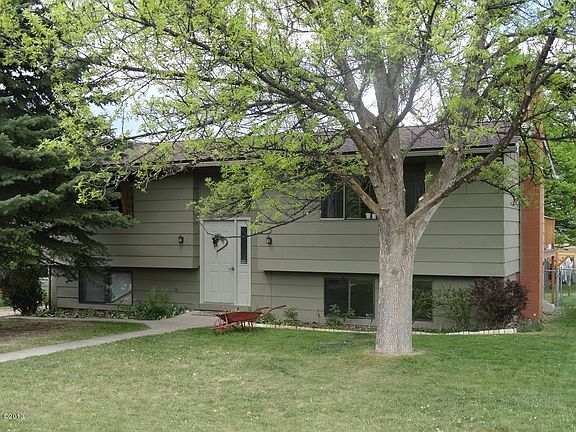2nd image of 1001 14th Ave E