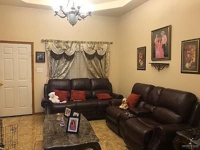 4th image of 2403 Hibiscus Dr