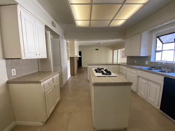 1444 N Mountain Ave, Claremont, CA 91711