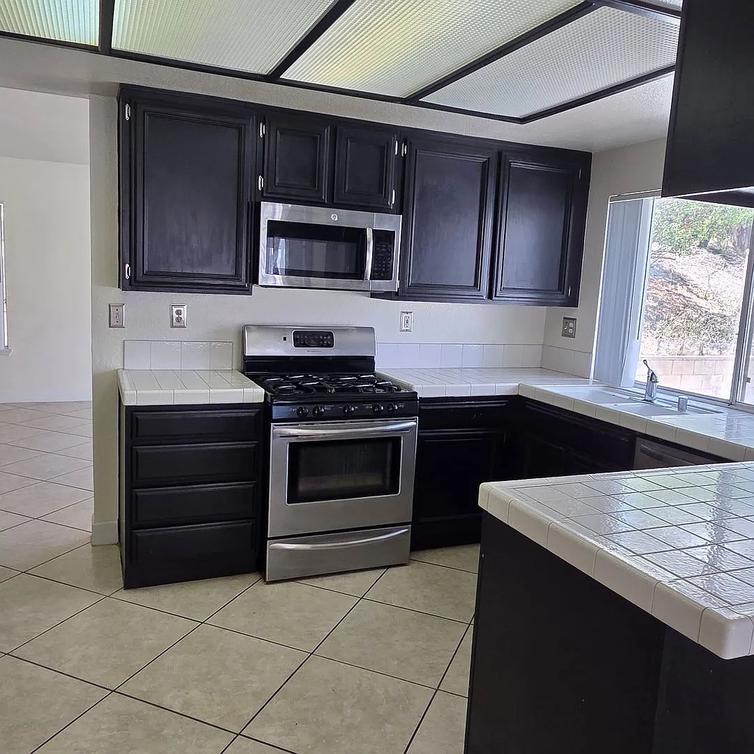 Beautiful Two-Story Home with Pool in Desirable Community — Photo 4