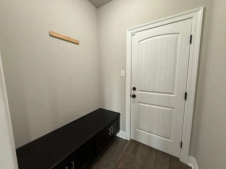 6510 Suwanee Rd — Photo 12