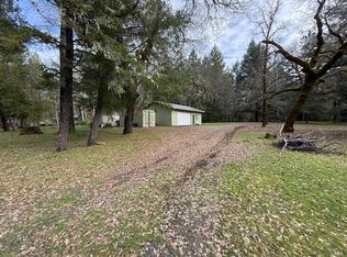 44050 Briggs Lane, Laytonville, CA 95454