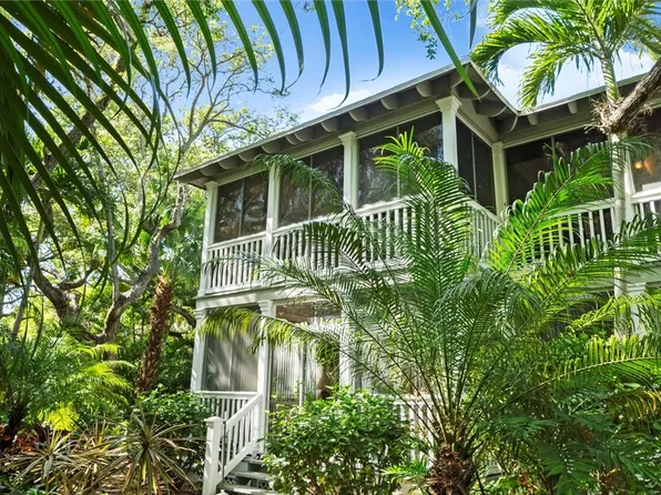 1175 Winding Oaks Cir E APT 208, Vero Beach, FL 32963