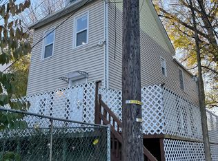 1111R Washington St, Easton, PA 18042
