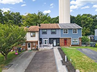 325 Rakov Rd, Maybrook, NY 12543