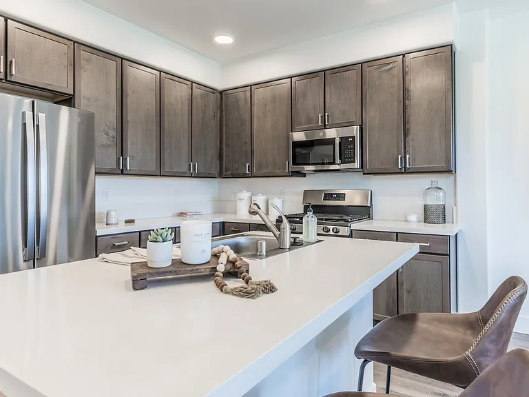The Retreat Luxury Townhomes — Photo 17