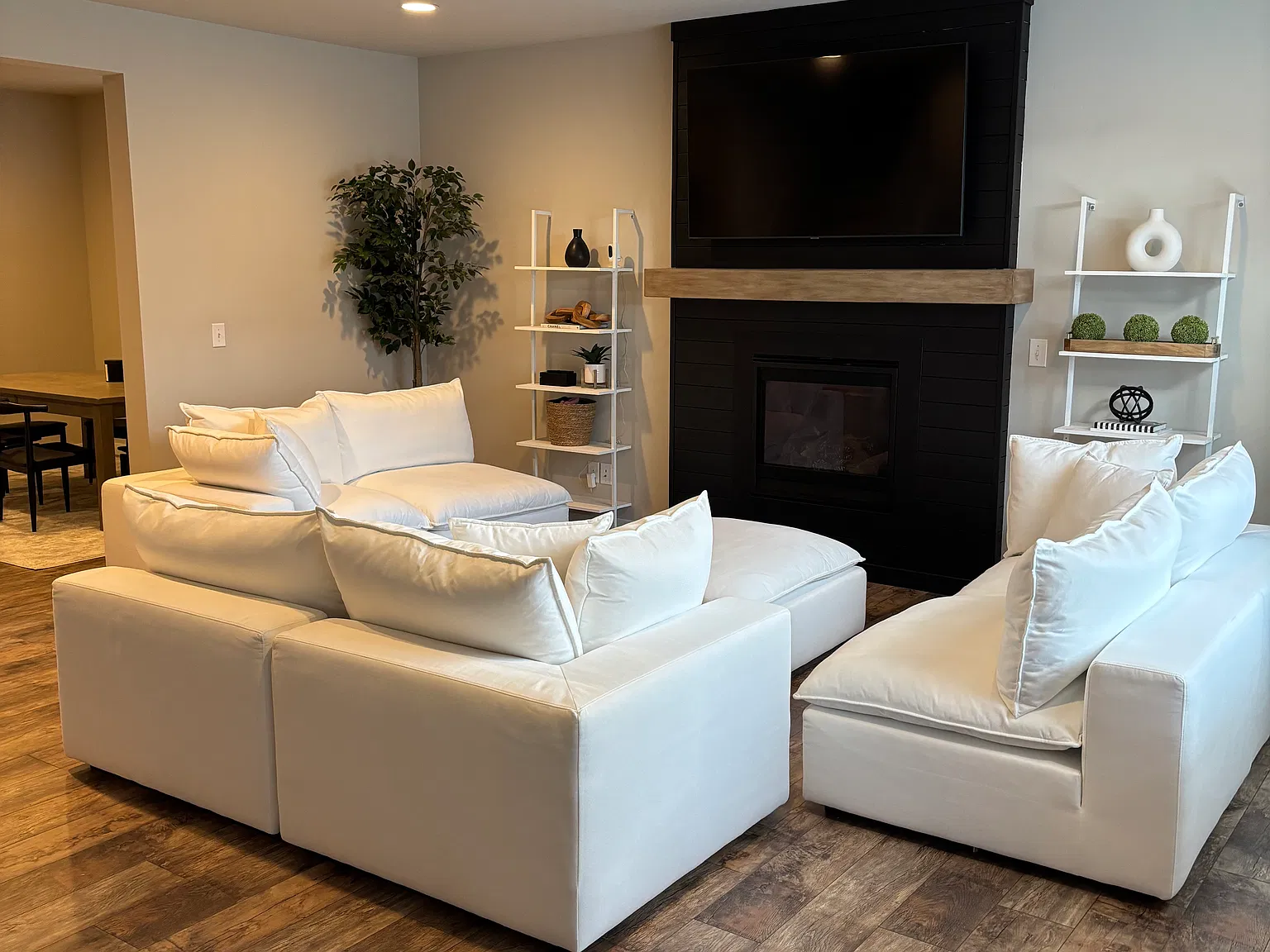 5 bed, 2920 sqft, $3,500 — Photo 4
