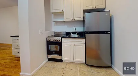 Rented by Bond New York