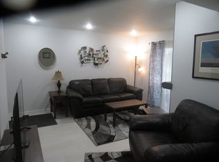 7270 Huntsman Cir, Anchorage, AK 99518