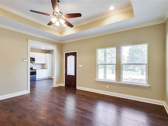 4th image of 2318 9th Street