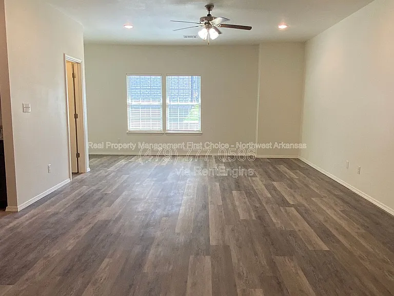 4211 Sante Fe Sq #1 — Photo 49