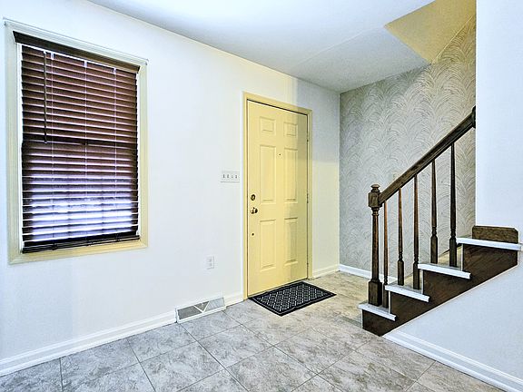 3rd image of 160 Northwood Ct #L-0160