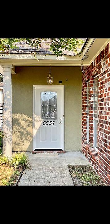 1st image of 5537 Arialo Dr