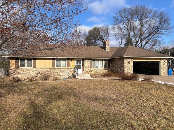 2630 Joy Ct S, Cambridge, MN 55008