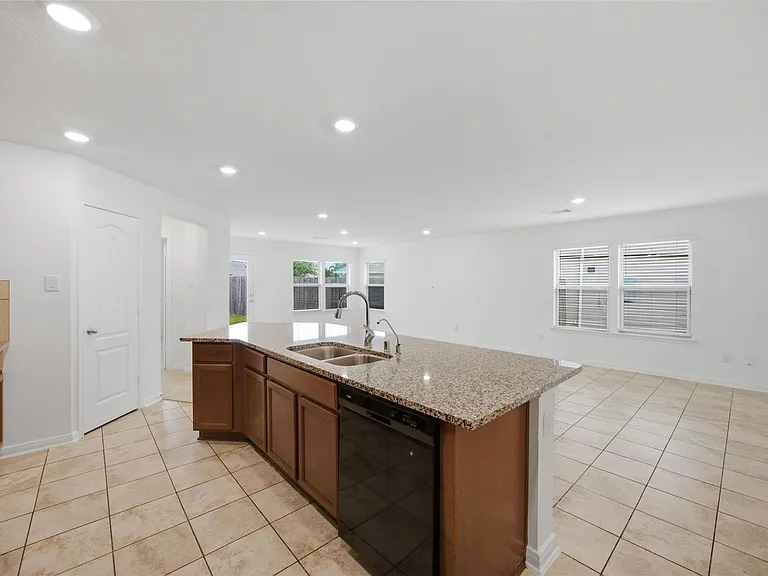 16511 Chill Brook Dr — Photo 20