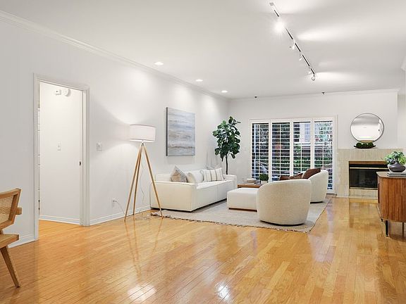 2nd image of 11737 Darlington Ave APT 104