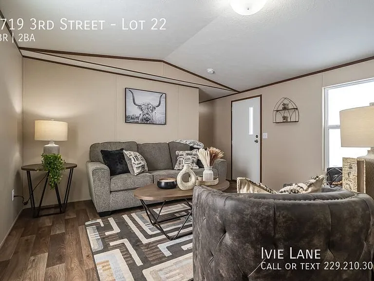 2719 3rd St #22 — Photo 25