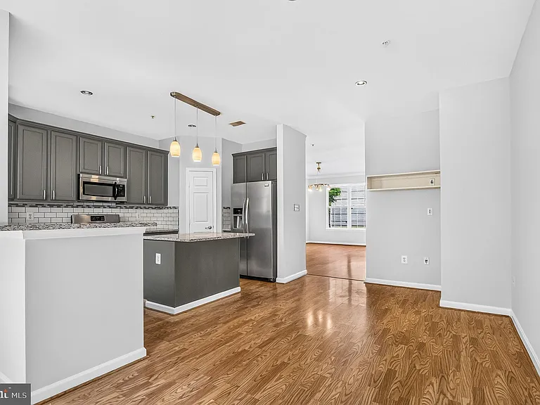9743 Quiet Brook Ln — Photo 11
