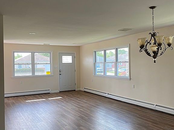 3rd image of 63 Scarborough Pl