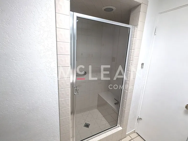 2737 E Plaimor Ave — Photo 4