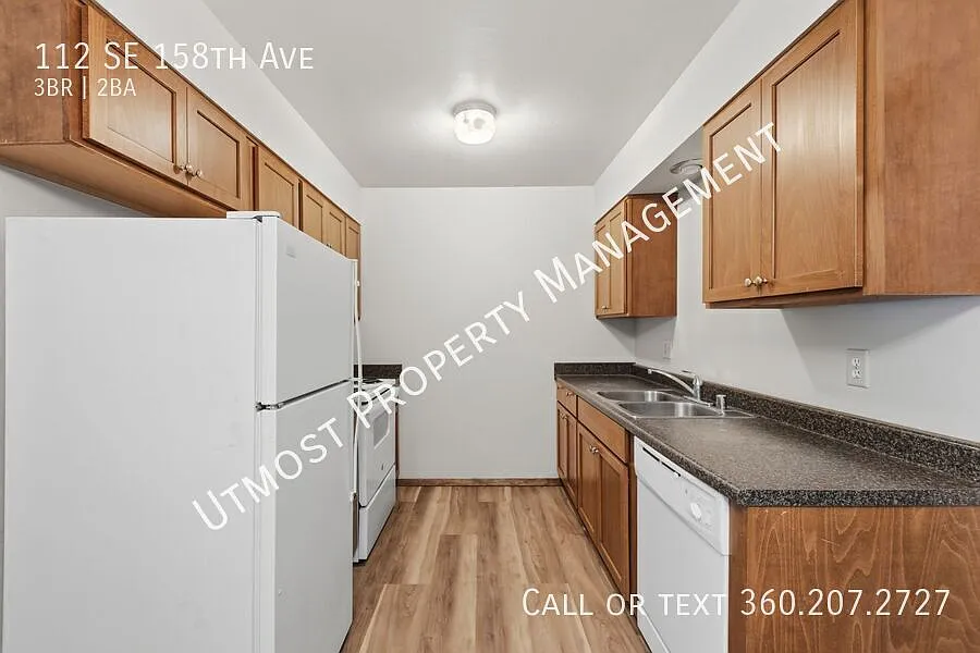 Building Photo - 112 NE 158th Ave