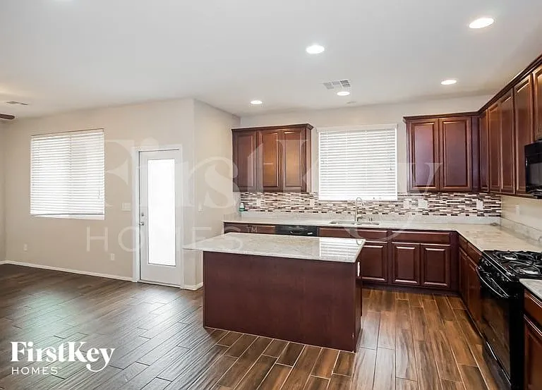 8149 Begonia Blush Dr — Photo 5