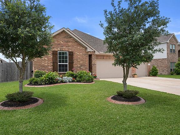 2nd image of 234 Harbor Bend Ln
