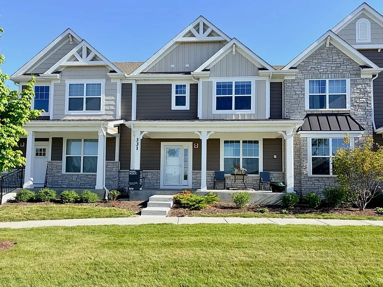 331 Didier Ct — Photo 1