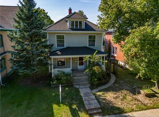 242 Cameron St, Moncton, NB E1C 5Z3