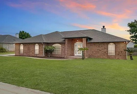 1st image of 5024 Chandelle Dr