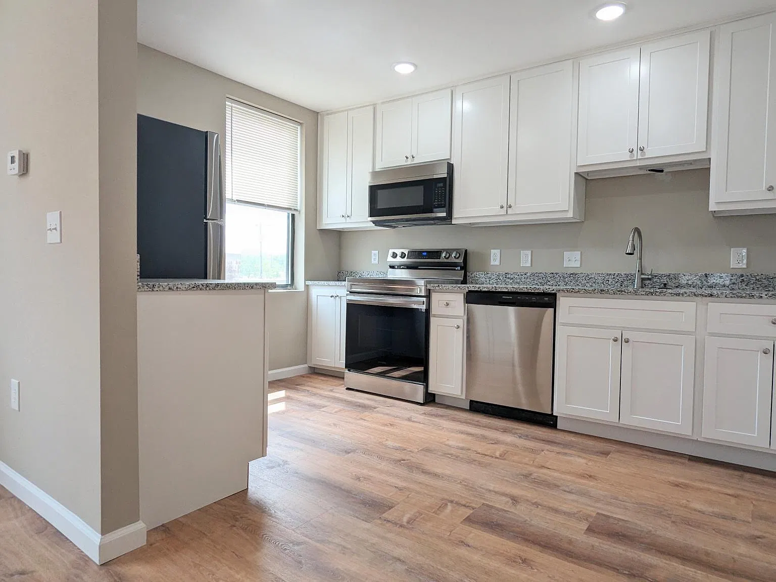 1 bed, 575 sqft, $850 — Photo 3