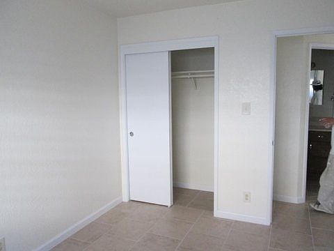 4th image of 950 Illinois St APT A