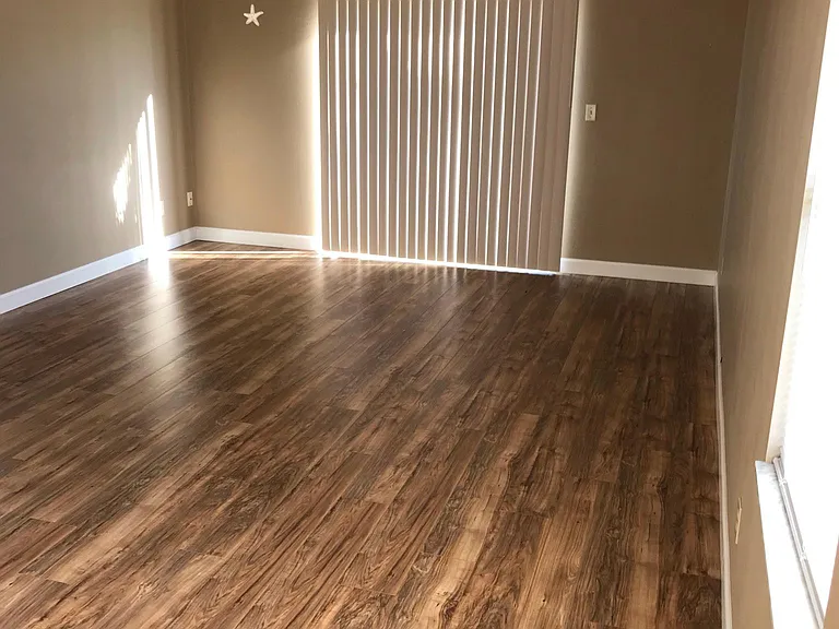 419 Shangri La Cir — Photo 2