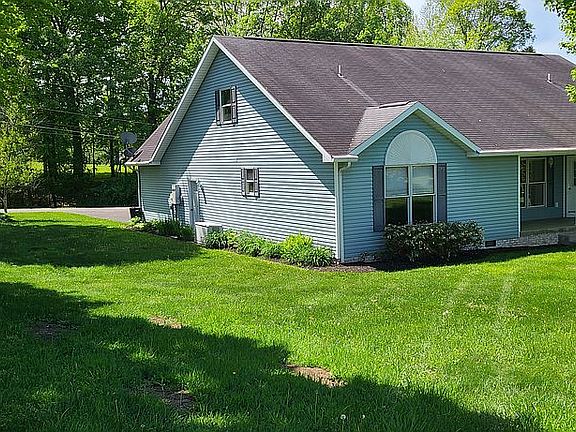 5th image of 215 Deerfield Cir