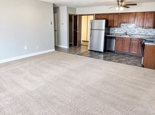 120 Foxwood Rd #5, Coraopolis, PA 15108