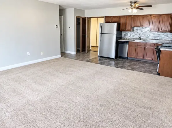 Foxwood Apartments