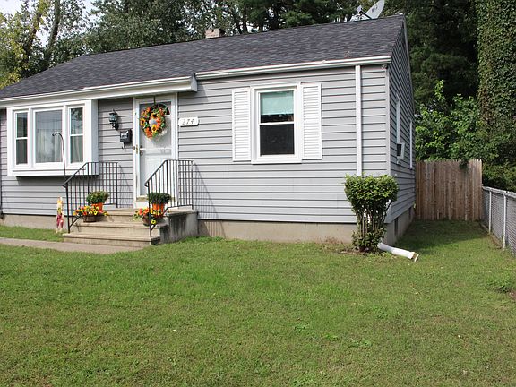 Side exterior with fence