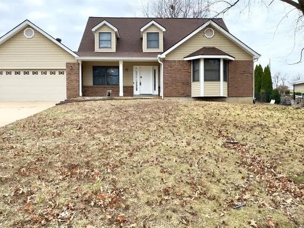 3743 Red Hawk Ct, Bridgeton, MO 63044