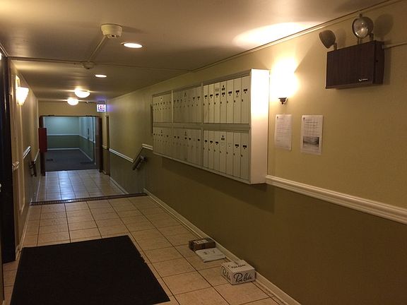 5th image of 2424 W Estes Ave APT 4D