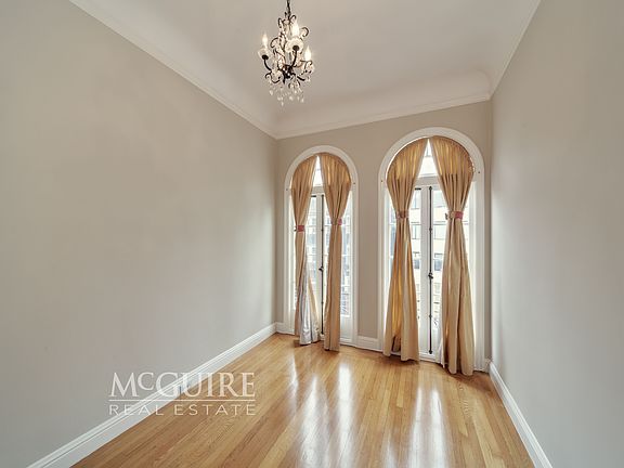 5th image of 780 Bay St