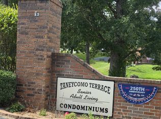 130 Wilshire Dr UNIT 36, Hollister, MO 65672