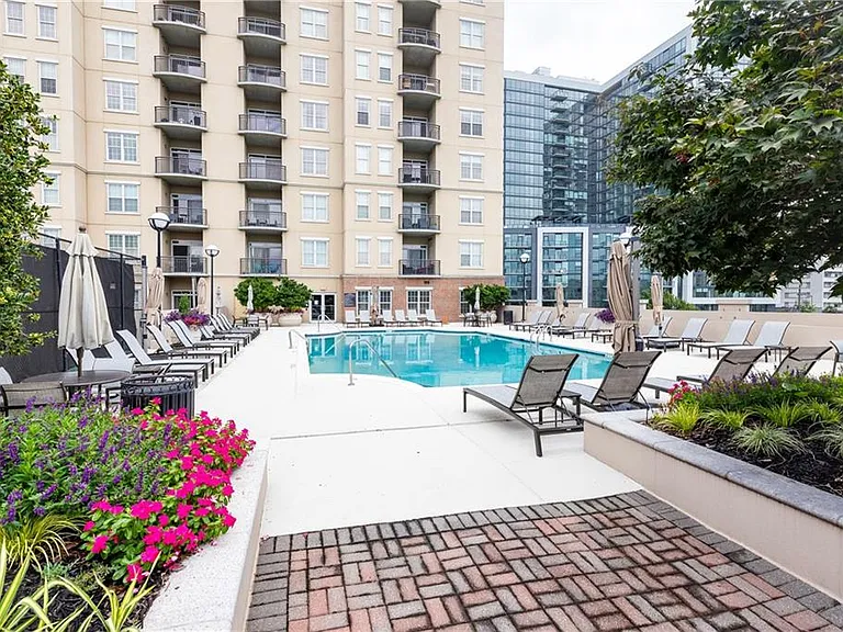 325 E Paces Ferry Rd NE #706 — Photo 27