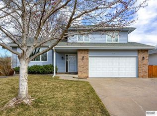 7127 Ivy Lane Dr, La Vista, NE 68128