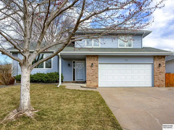 7127 Ivy Lane Dr, La Vista, NE 68128