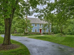 24 Galloping Hill Rd, Basking Ridge, NJ 07920