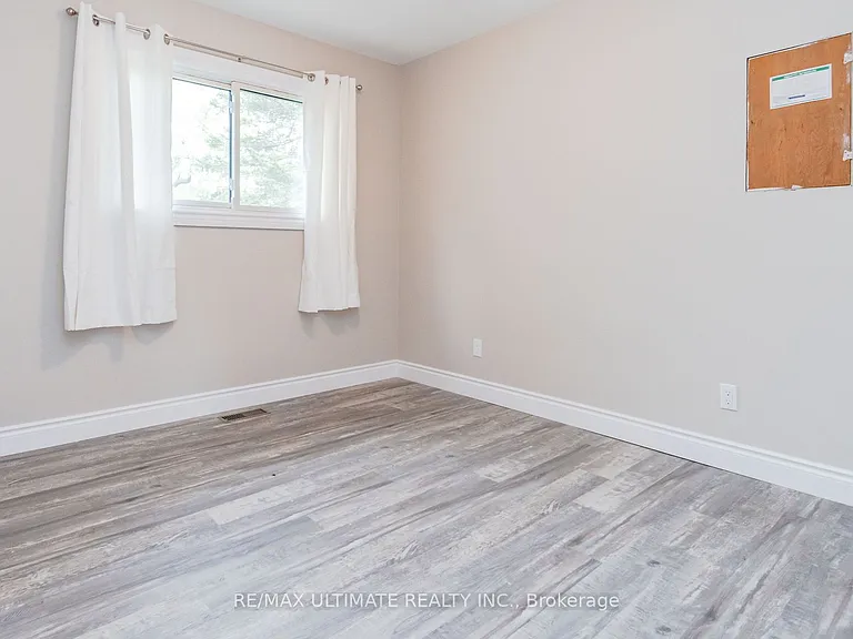 321 Warrington Rd — Photo 6