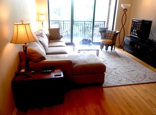 55 W. Delaware Place, Chicago, IL 60610