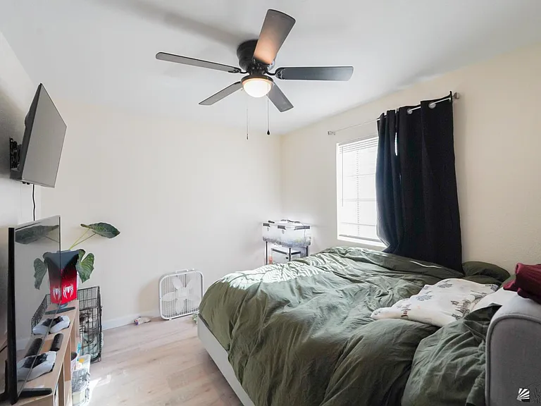 2146 S 47th Ave — Photo 14