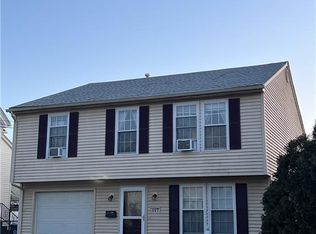 117 Sutton Ave, East Providence, RI 02914