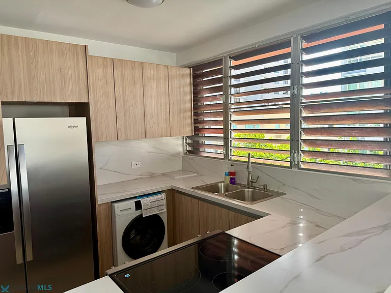 1202 Avenue Magdalena #401 — Photo 5